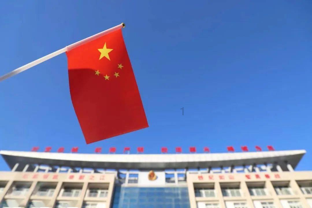 这是警察